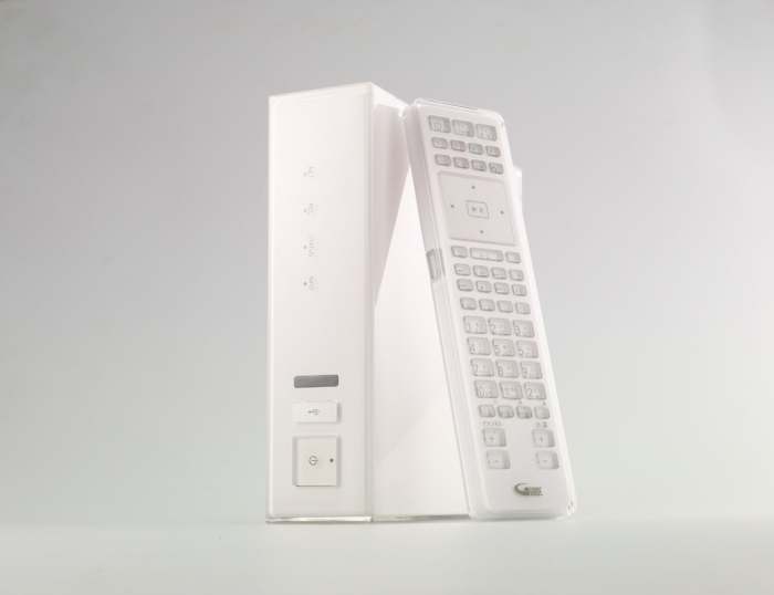 「Smart TV Box」とリモコン