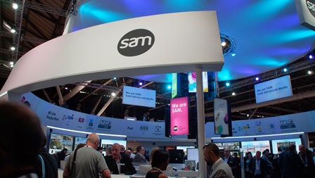 写2:がらりと雰囲気、レイアウトが変わったSAM(旧Quantel)ブース情景